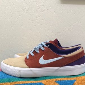 Size 10 Nike SB Zoom Airs - Worn twice